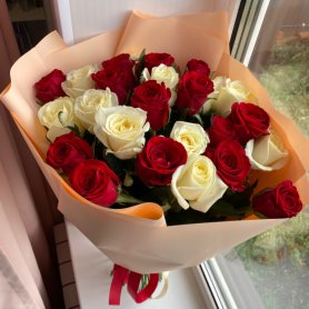 Букет из 21 розы  от интернет-магазина «Эдельвейс» в Саранске